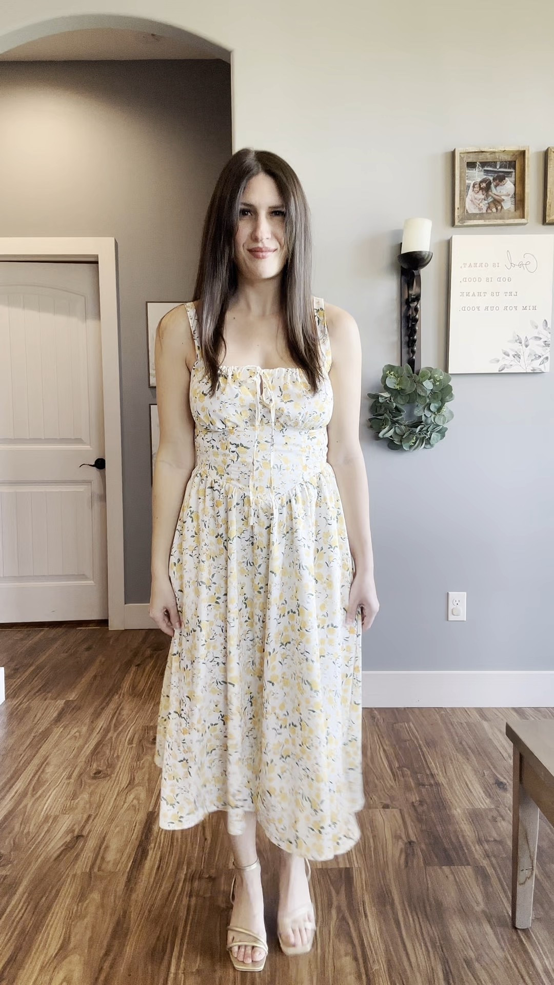 Yellow floral dress 💛🌼⭐️

Mother’s Day outfit inspo | buttery yellow | trending | vintage style dress | dress with pockets -| spring style | Amazon finds

#LTKStyleTip #LTKFindsUnder50 #LTKSeasonal
