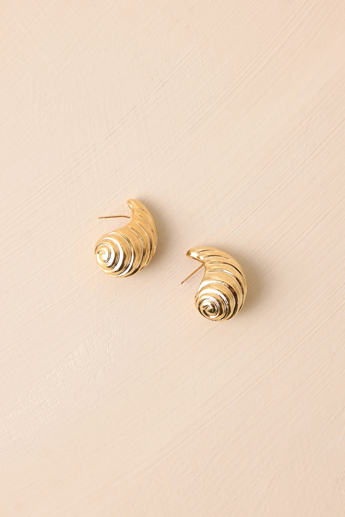 Through The City Textured Gold Spiral Earrings | Red Dress