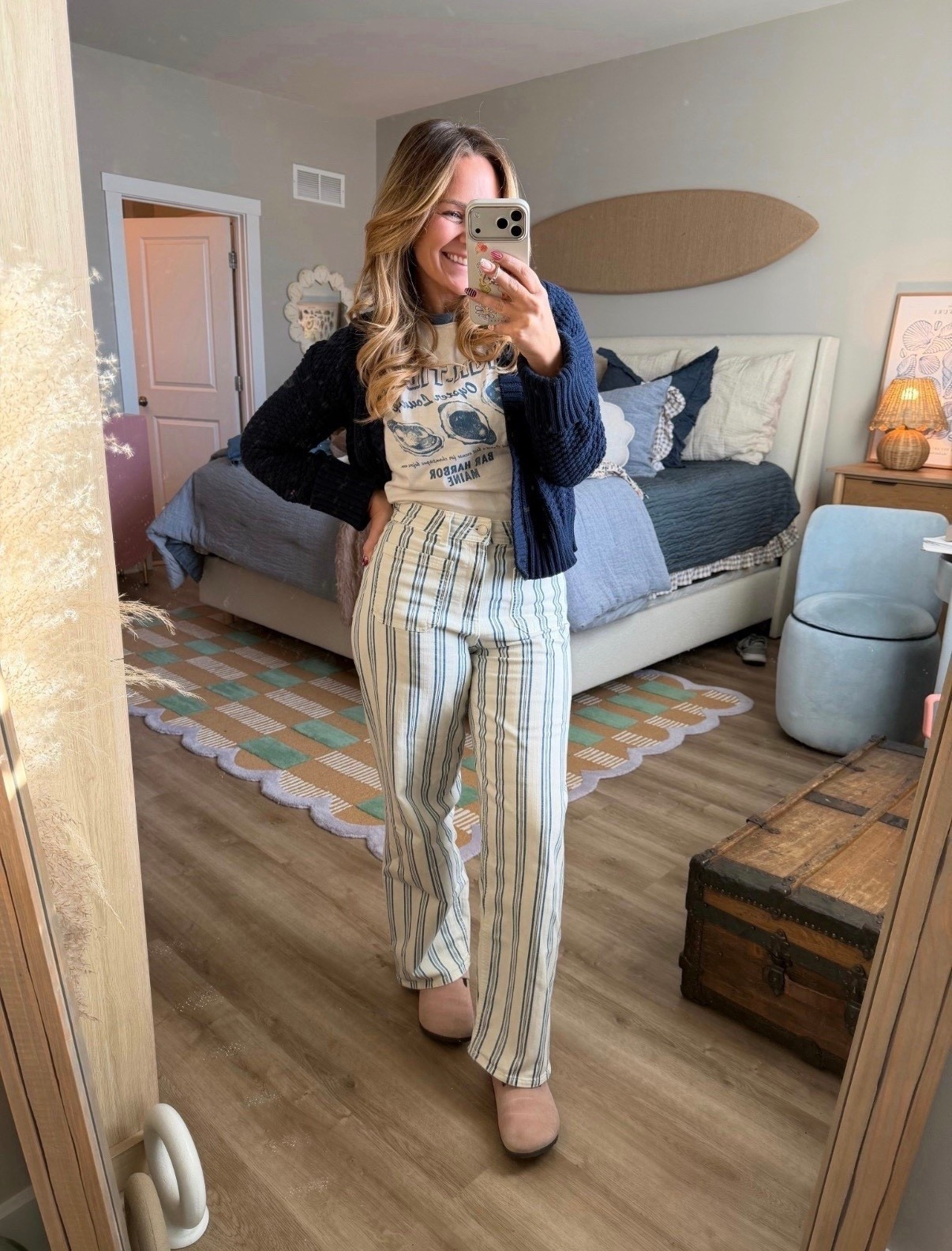Easy outfit formula you’ll wear on repeat: a cozy cardigan, relaxed tee, and these flattering striped trousers 🤍 comfy, polished, and so effortless. Shop the look on my LTK!



#LTKdayinmylife #LTKmomlife #LTKValentine