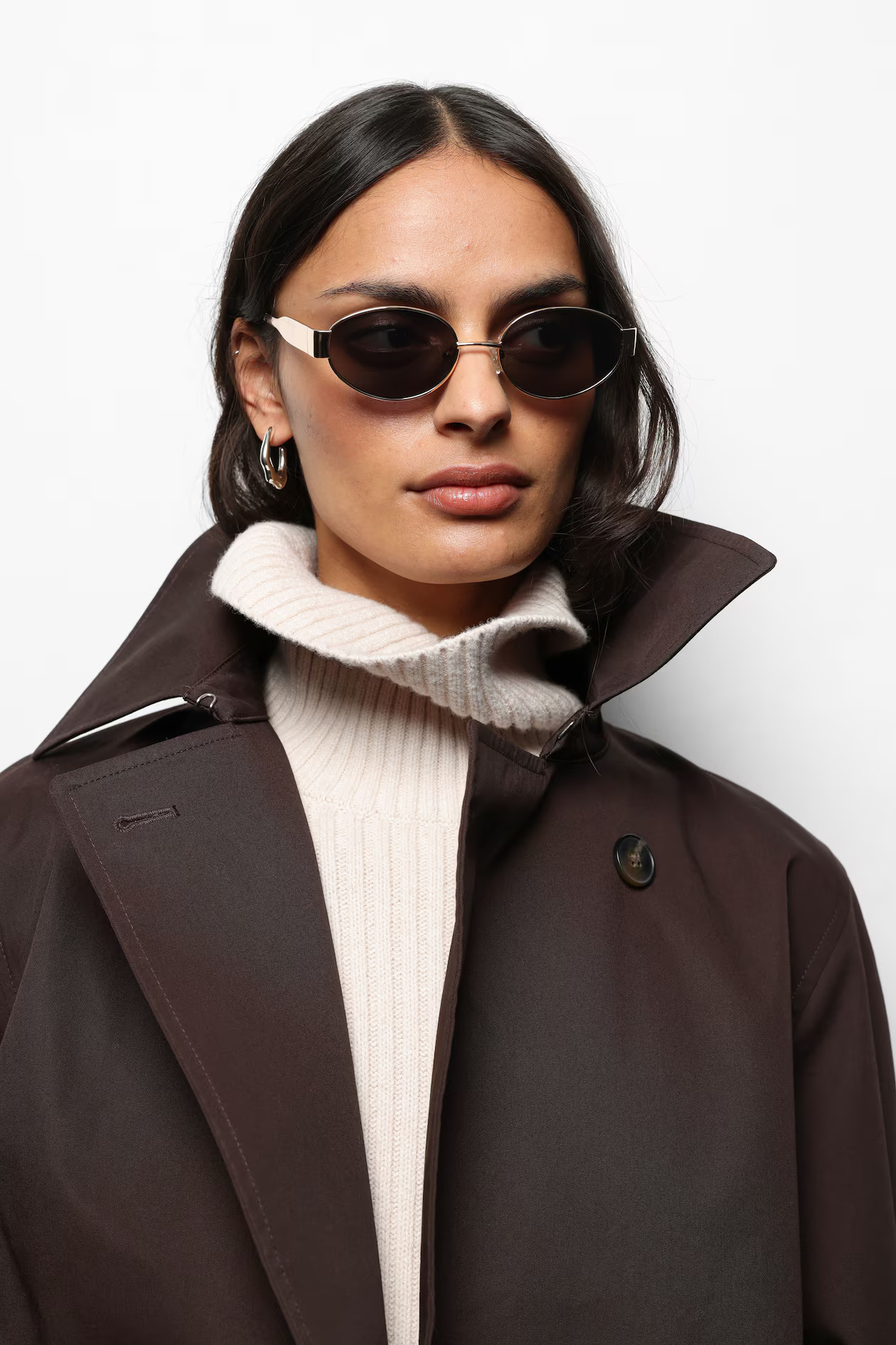 Ovale Sonnenbrille mit Metallgestell | H&M (DE, AT, CH, NL, FI)