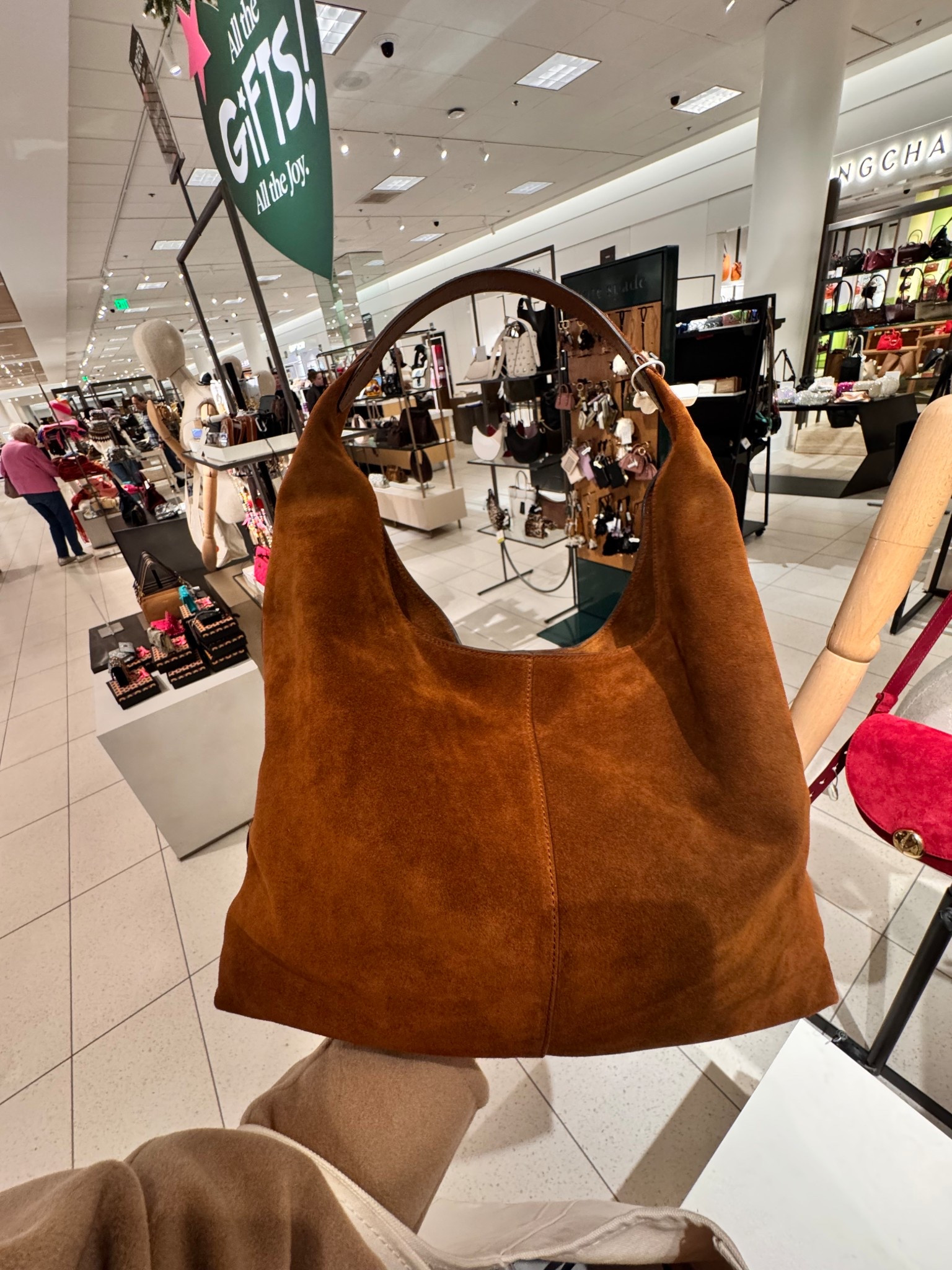 A perfect mom bag: Madewell The Mylie Large Shoulder Bag in Italian Suede 🥰🥰🥰

#LTKmomlife #LTKCyberWeek #LTKGiftGuide