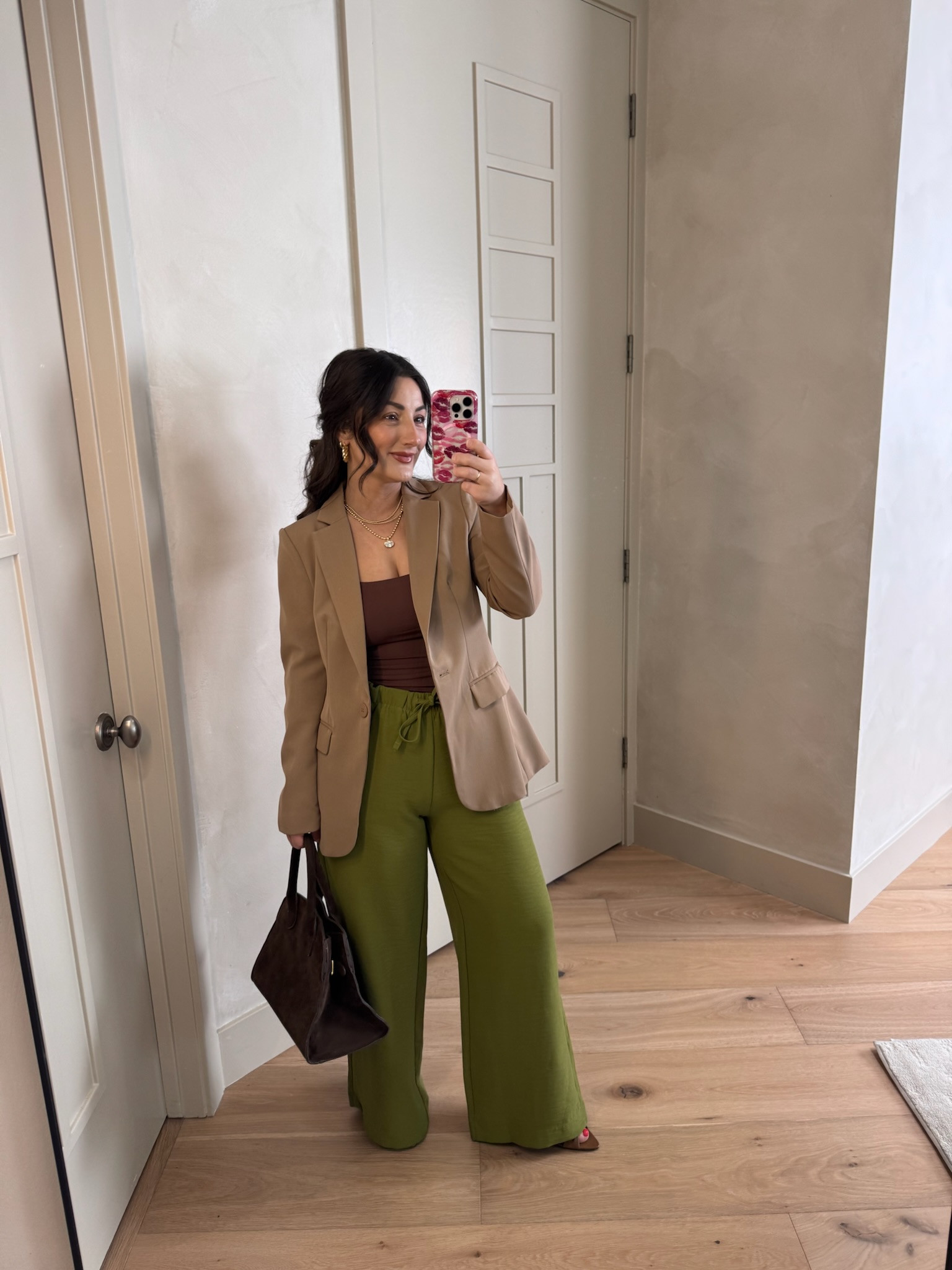 Workwear outfit!! Blazer and tank size small, Pants size medium in 27.5" inseam 

5'0" 140lbs
Petite friendly

#LTKootd #LTKPetite #LTKWorkwear
