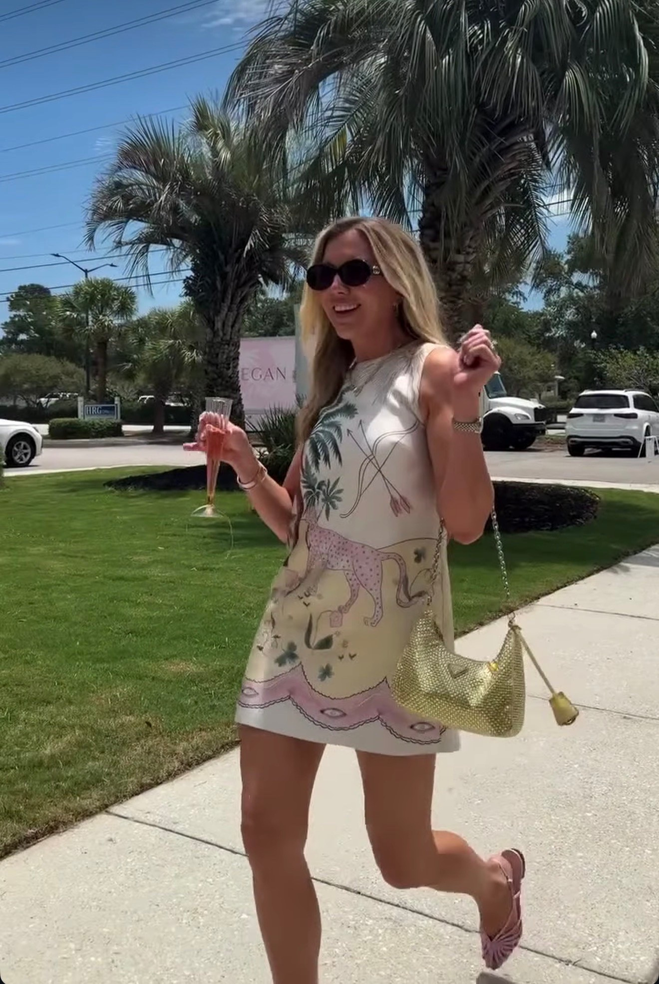 The outfit with this @Vivrelle bag is everything!

#LTKootd #LTKWorkwear #LTKSeasonal