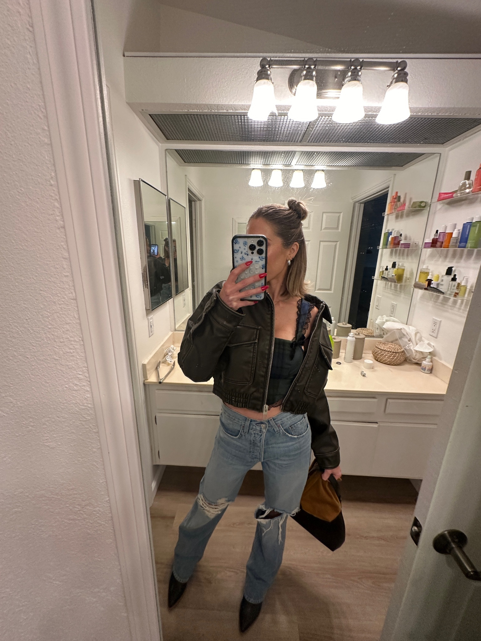 Linked everything, but jacket is Zara 

#LTKfindsunder100 #LTKHoliday #LTKstyletip