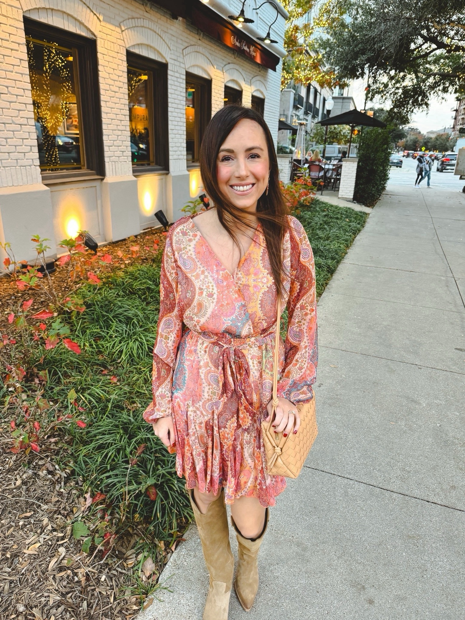 Red dress boutique mini dress for date night



#LTKfindsunder100 #LTKstyletip #LTKSeasonal