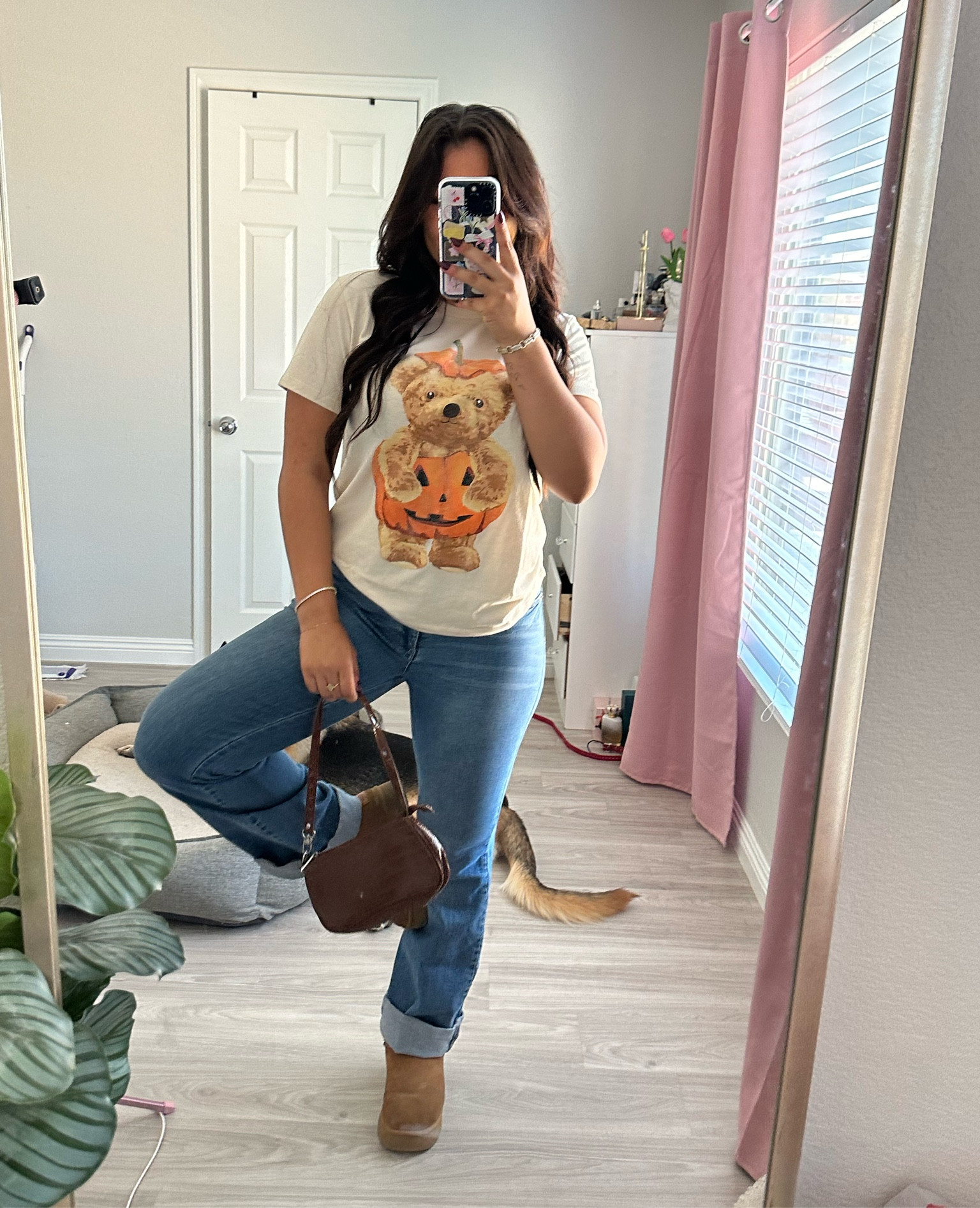 FALL OUTFIT INSPO | VIRAL TARGET T SHIRT 🧸🎃

#LTKFallSale #LTKFindsUnder50 #LTKSeasonal