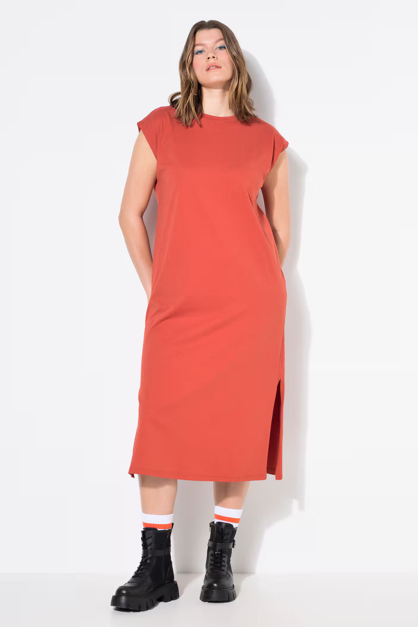 Jersey-Midikleid, oversized, Rundhals, ärmellos, Seitenschlitze | Happy Size - DE