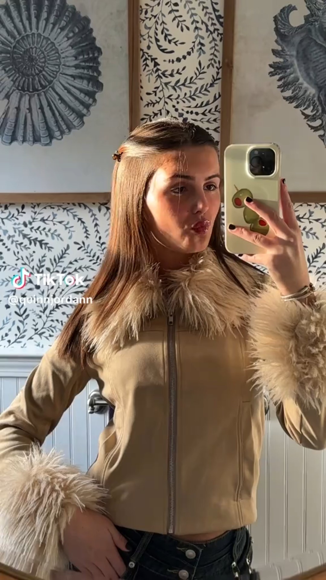 Love this princess Polly jacket . Use code 
QUINN20 
#princesspolly#ootd

#LTKgrwm #LTKootd #LTKdayinmylife