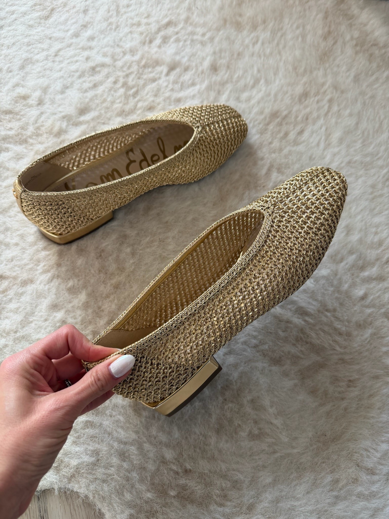 Elevated flats women's style everyday wear mom life Annabrstyle 

#LTKdayinmylife #LTKOver40 #LTKmomlife