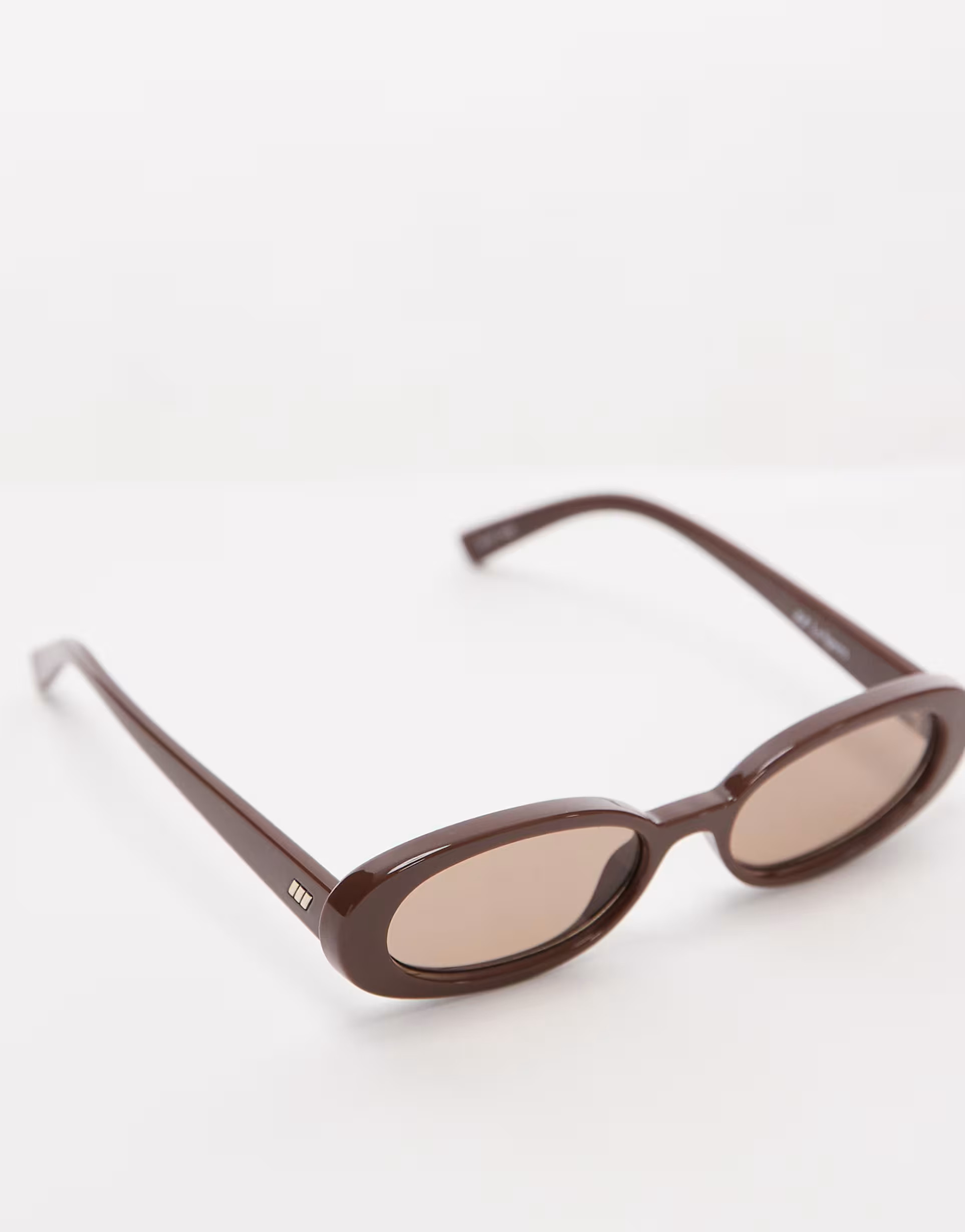 Le Specs outta love oval sunglasses in cocoa with mocha lens | ASOS | ASOS (Global)