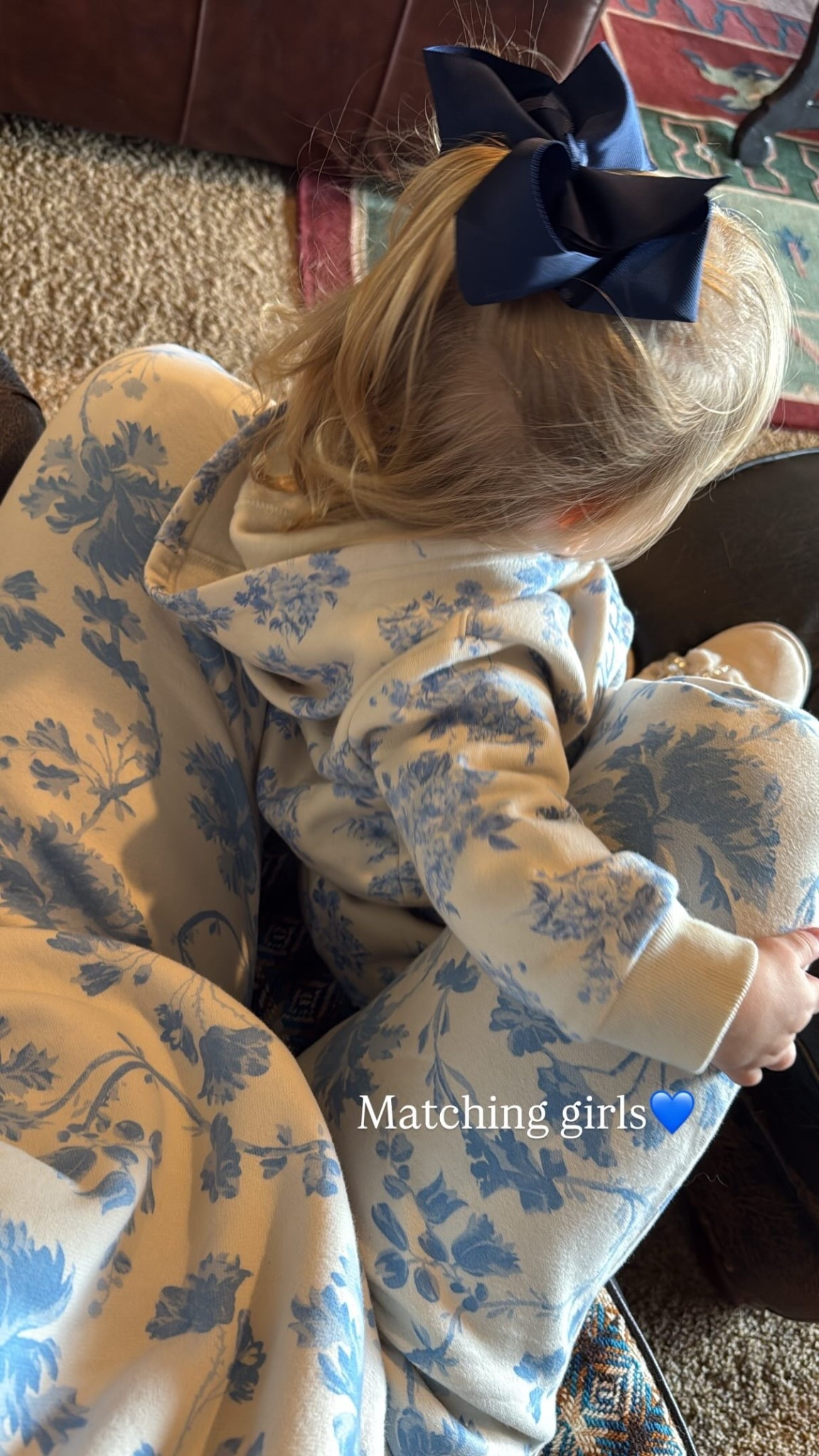 Matching girls💙