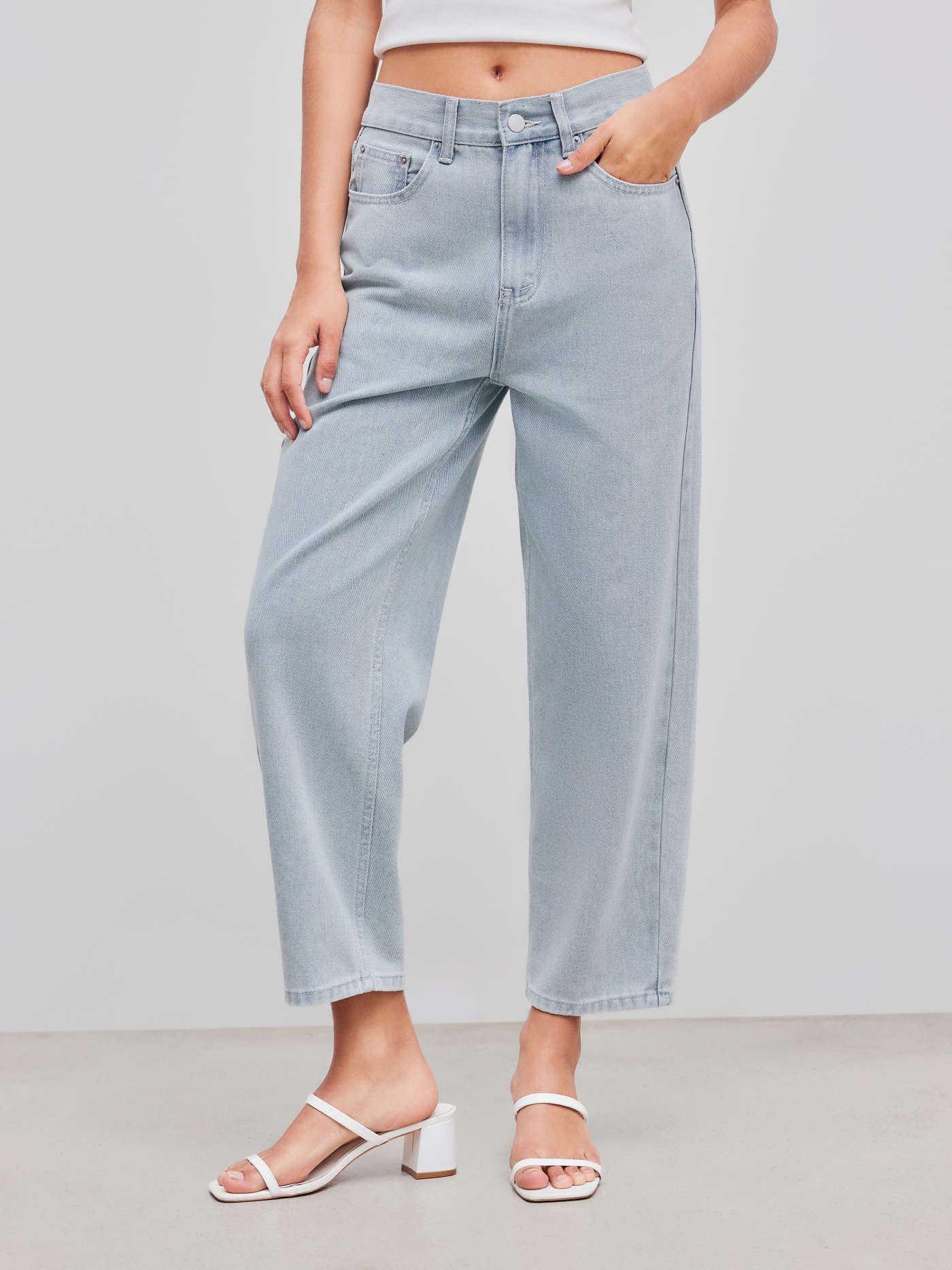 Denim Denim Mid Rise Solid Cropped Straight Leg Jeans For Daily Casual | Cider