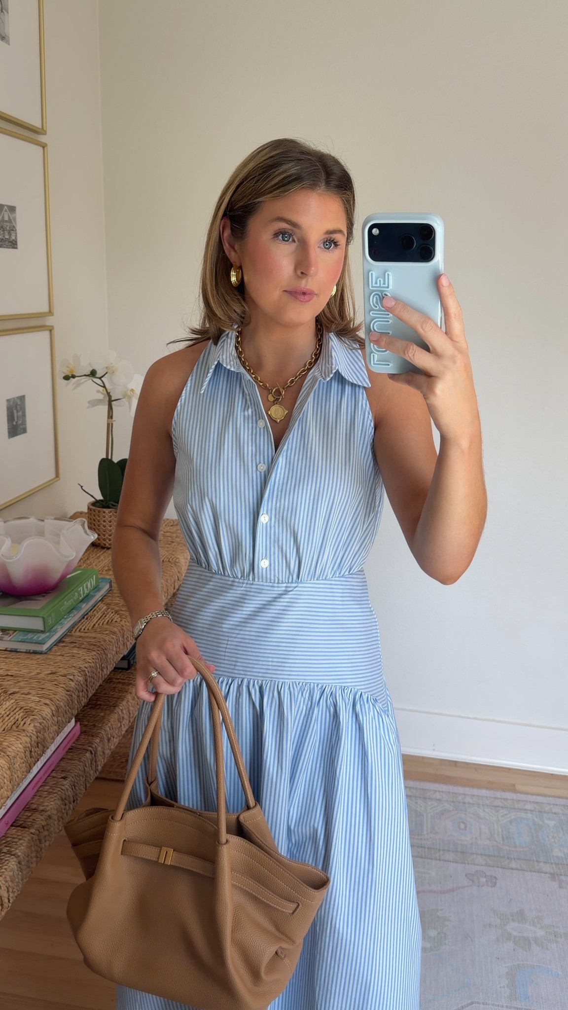 Workwear midi dress! Wearing a S