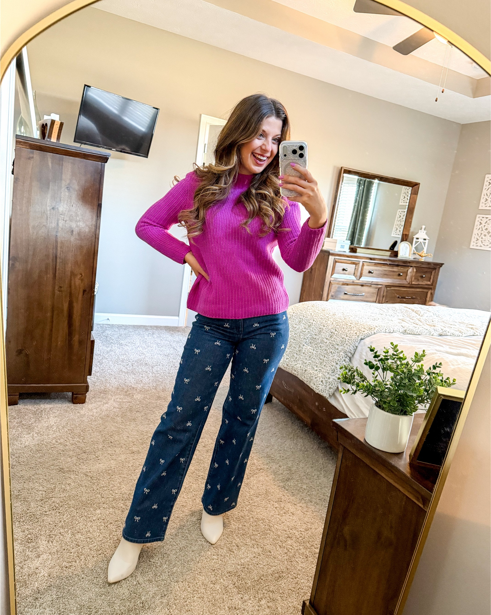 Scored the cutest bow pants for $15 🤯 Price is better in store at J. Crew Factory, but still 70% off online! Great Valentines season find 🎀✨

#LTKSeasonal #LTKFindsUnder50