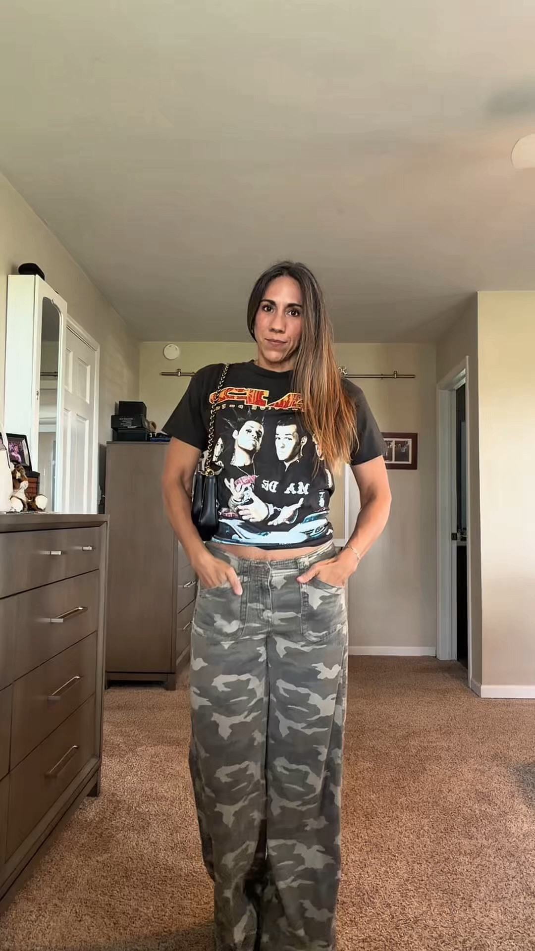 Camo, a band tee + sneakers. This is my kind of casual. 🖤
These pants are SO good and such an easy way to make a basic tee feel like an outfit.

Tee: S
Pants: 2
Sneakers: 9
#camo #graphictee #falloutfit #backtoschool #louisviitton @American Eagle Outfitters @urbanoutfitters-eu @Nike US

#LTKgrwm #LTKootd #LTKOver40