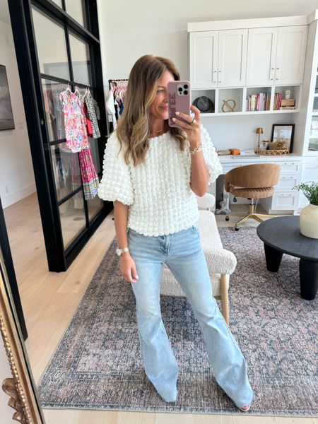 I’m loving this casual outfit it’s perfect for the spring!! Use my code: ASHLEE15 for 15% off sitewide!

@shop_avara #avaraista

#LTKSeasonal #LTKfindsunder100 #LTKstyletip