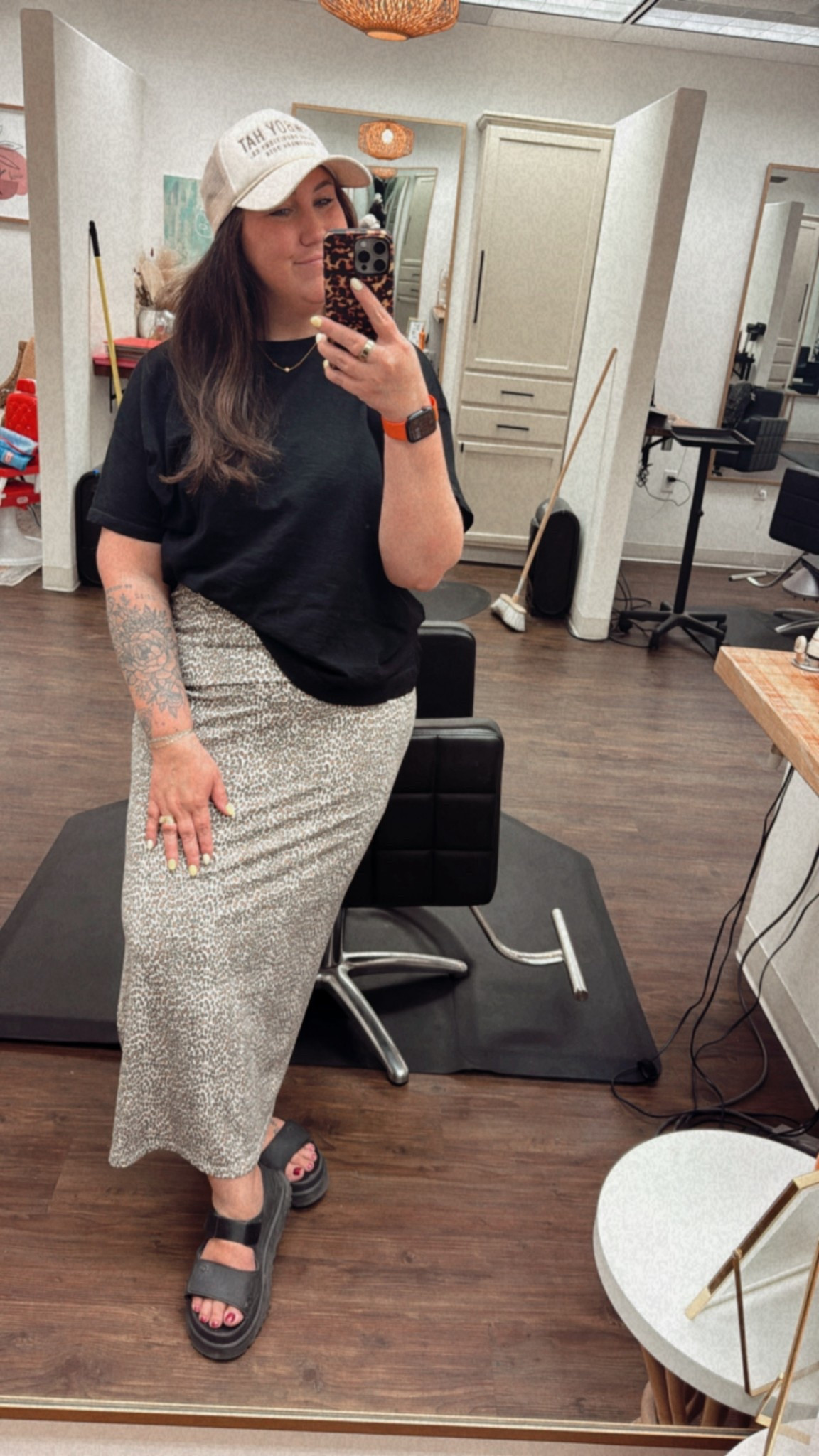 Comfy salon outfifs 🖤🤎

Top: XL
Skirt: XL
Shoes: 10

All fit TTS 

#LTKFindsUnder100 #LTKPlusSize #LTKWorkwear