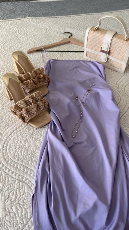 Summer weddings just call for a dress like this 💜🌴

Elegant, effortless, and made for golden hour ceremonies, cocktail hour conversations, and dancing the night away 🥂💃🏼

#SummerWedding #WeddingGuestOutfit #WeddingGuestDress #LTKStyle #SoftLuxury #PearlAccessories #ResortStyle #WeddingSeason #ElegantStyle #SummerFashion #OutfitInspiration #GoldenHour

#LTKWedding #LTKSeasonal #LTKSaleAlert
