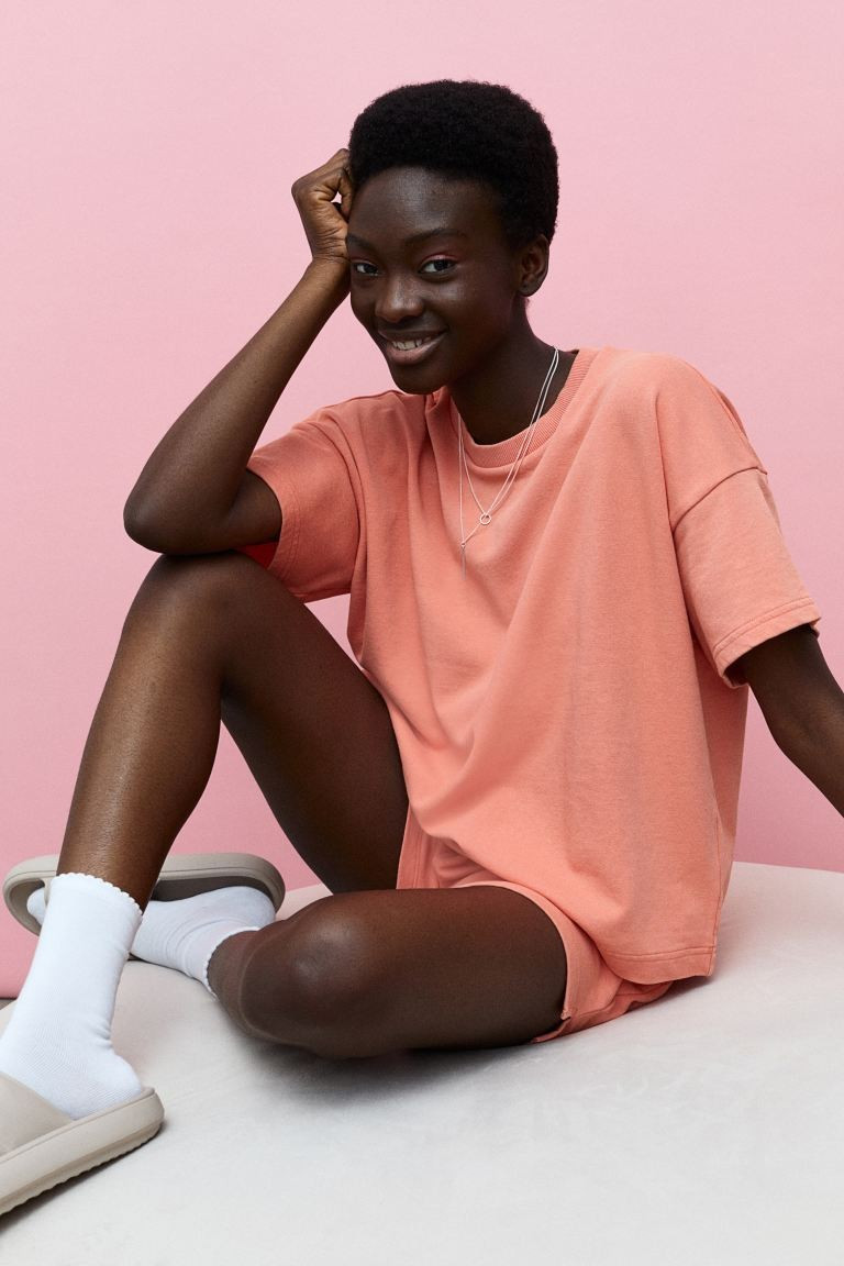 Oversized T-shirt | H&M (US + CA)