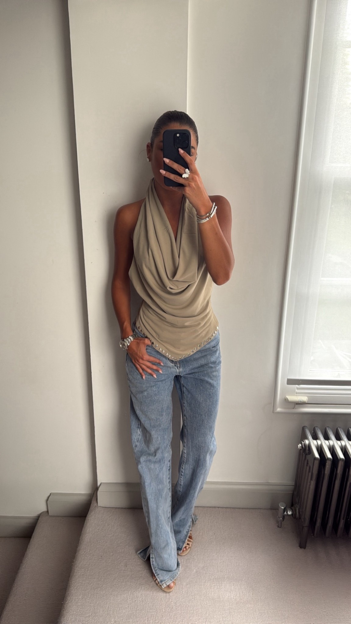 Jeans and a nice top, going out outfit, date night outfit, summer to autumn, Zara outfit, denim jeans 

#LTKuk #LTKdatenight #LTKjeans