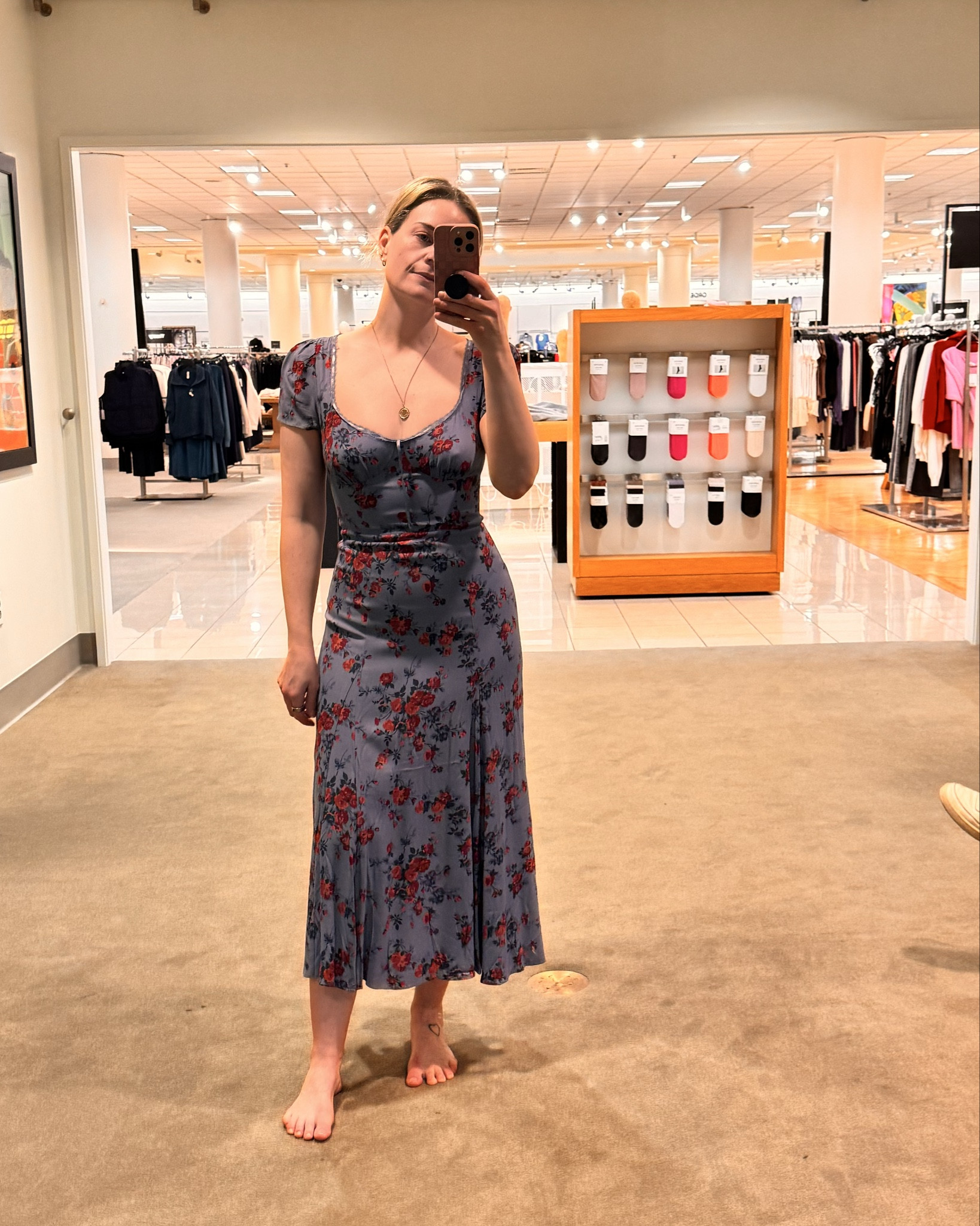 @nordstrom finds featuring the prettiest @reformation dresses  

#LTKootd