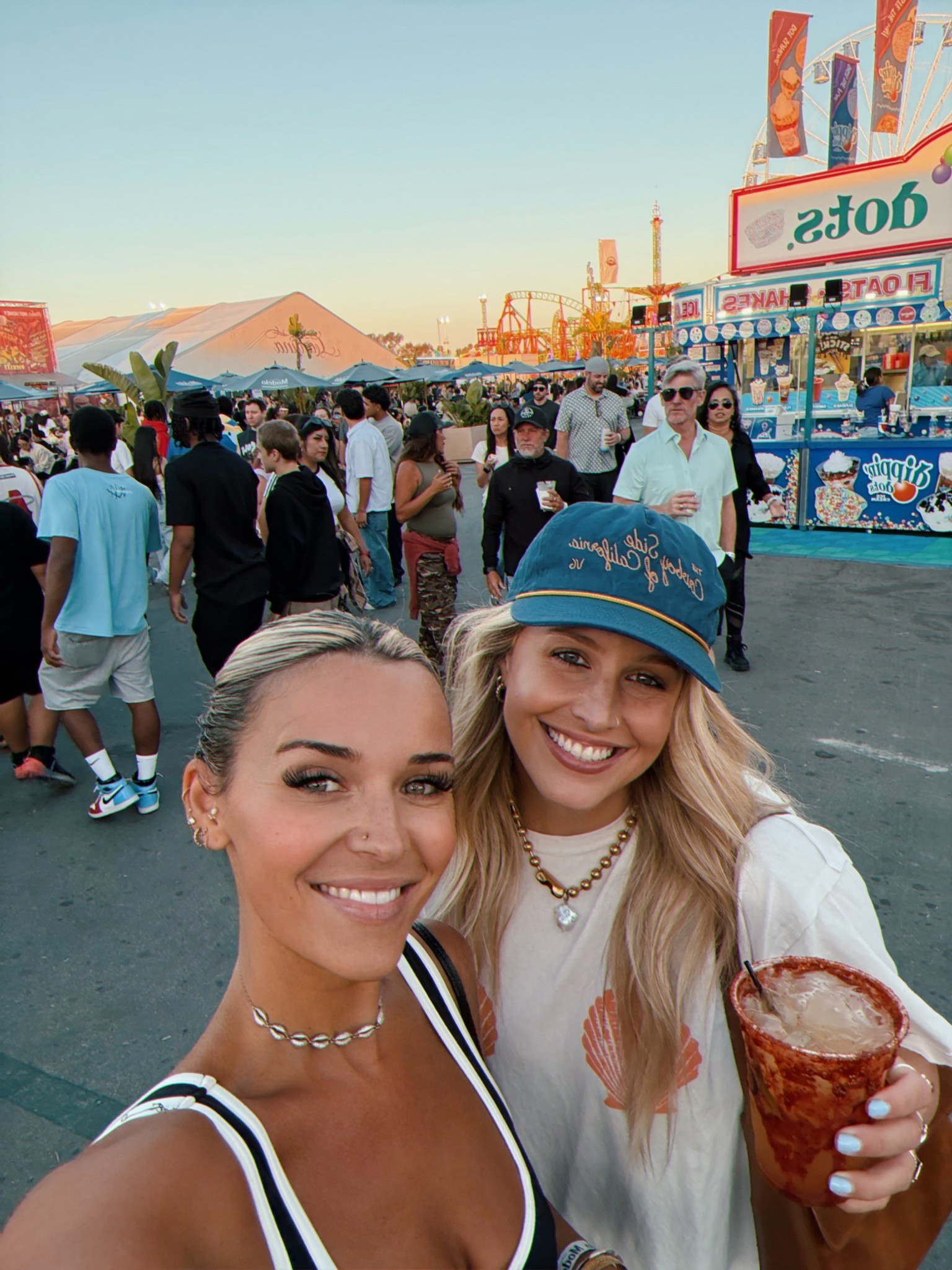 #ltkfashion #girlsnightout #nightoutlook #fallnightstyle #girlsnightstyle #elevatednightoutfit #femmefataleenergy #dressupnight #chicandfeminine #nightoutvibes #fallgoingoutoutfits #ootdnights #styleinspo #downtownnight #fallstyleedit #shopmylinks #ltkstyle #eveningoutfitideas #girlsnightfashion #weekendstyle

#LTKSeasonal #LTKParties #LTKFindsUnder100