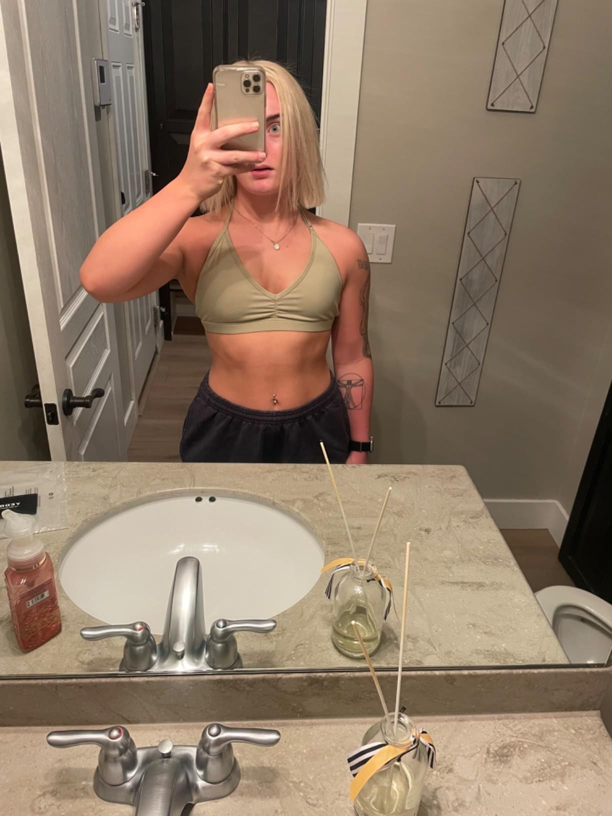 YEOREO Workout Sports Bras for Women Padded Strappy Open Back Gym Bra Light Impact Criss Cross Yo... | Amazon (US)