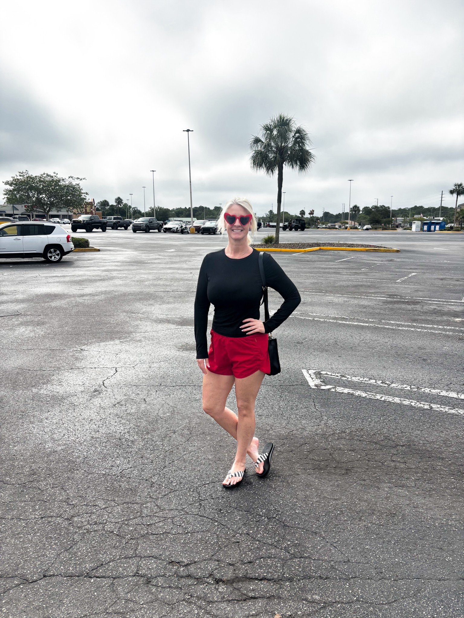 If it’s not comfortable, I’m not wearing it—simple

#LTKMidsize #LTKOver40 #LTKootd