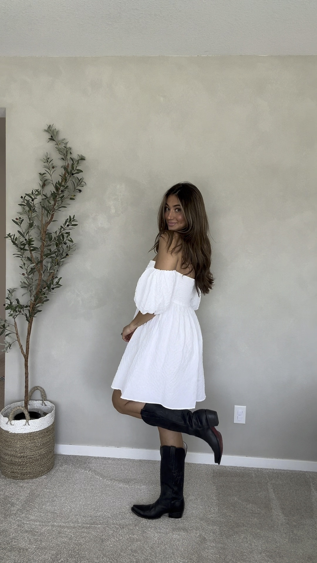 Abercrombie dresses for spring! Obsessed with ALL of these and they are still on sale through LTK today and tomorrow!! 

#LTKSpringSale #LTKfindsunder100 #LTKsalealert