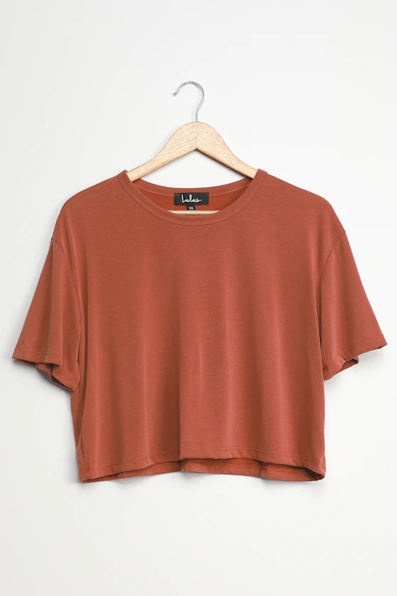 Lulus Exclusive! Take some time to unwind with the Lulus Time to Relax Washed Red Cropped Tee! Su... | Lulus (US)