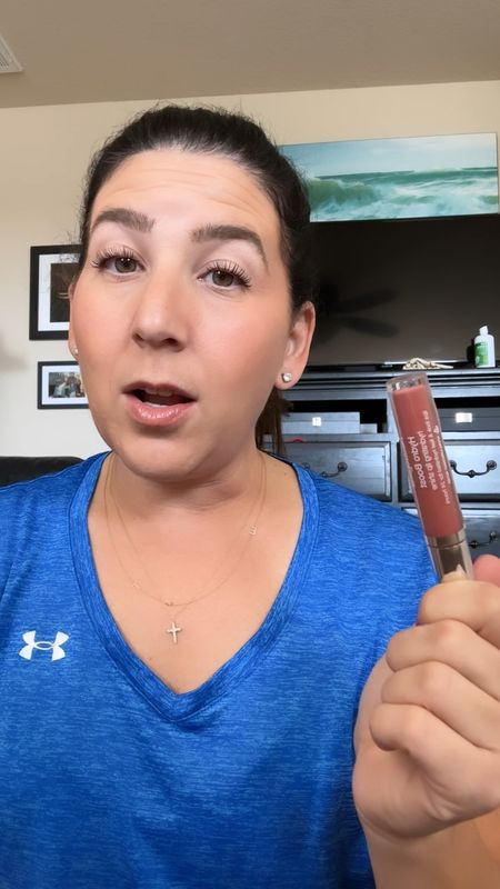 The lip gloss share continues! The Neutrogena hydrating lip shine in the shade. Pink mocha is a fave.

#LTKVideo #LTKbeauty