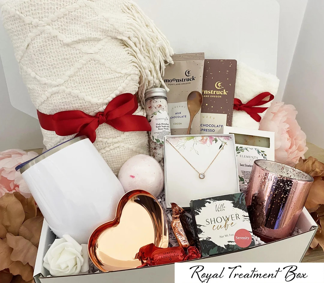 Valentines Day Gift Box for Women, Gift Basket for Mom, Hygge, Valentines Gift Box, Valentines Gi... | Etsy (US)