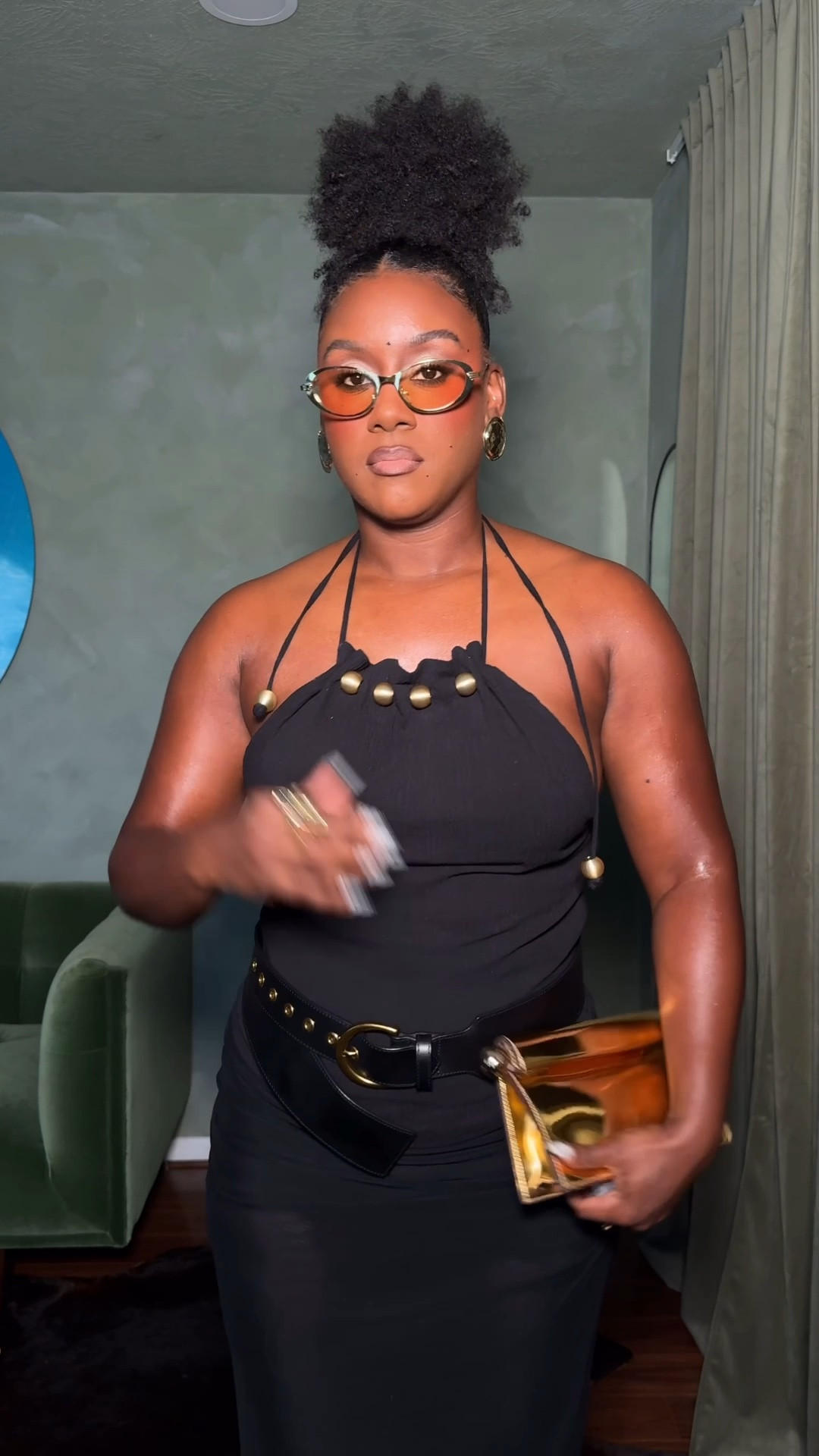 Kinda chic to make all black look this good