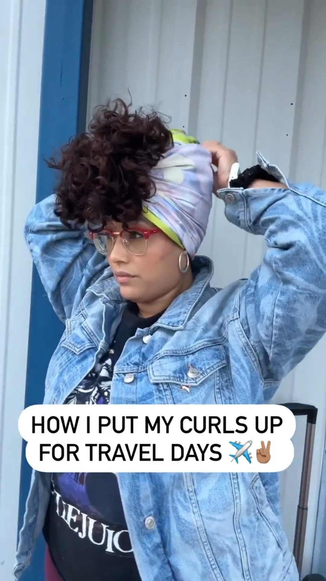 ✈️SET IT AND FORGET IT! ✈️

When I travel the last thing I’m trying to do is fix my hair all the time. 

I try my very best to travel light on products and do a full style out for definition the night before I head out of town 🏃‍♀️💨

As soon as I get to the airport I throw my hair up in a pineapple 🍍 and wrap a headscarf around that. 

NO FRIZZ! NO WORRIES! 

My hair is totally up out of the way and it won’t rub up on the airplane seats, someone else or my clothes. 

As soon as I get to my destination I unwrap my hair, take down my curls and I’m good to go 👍

SAVE THIS POST ✈️ For the next time you’re traveling 🧳