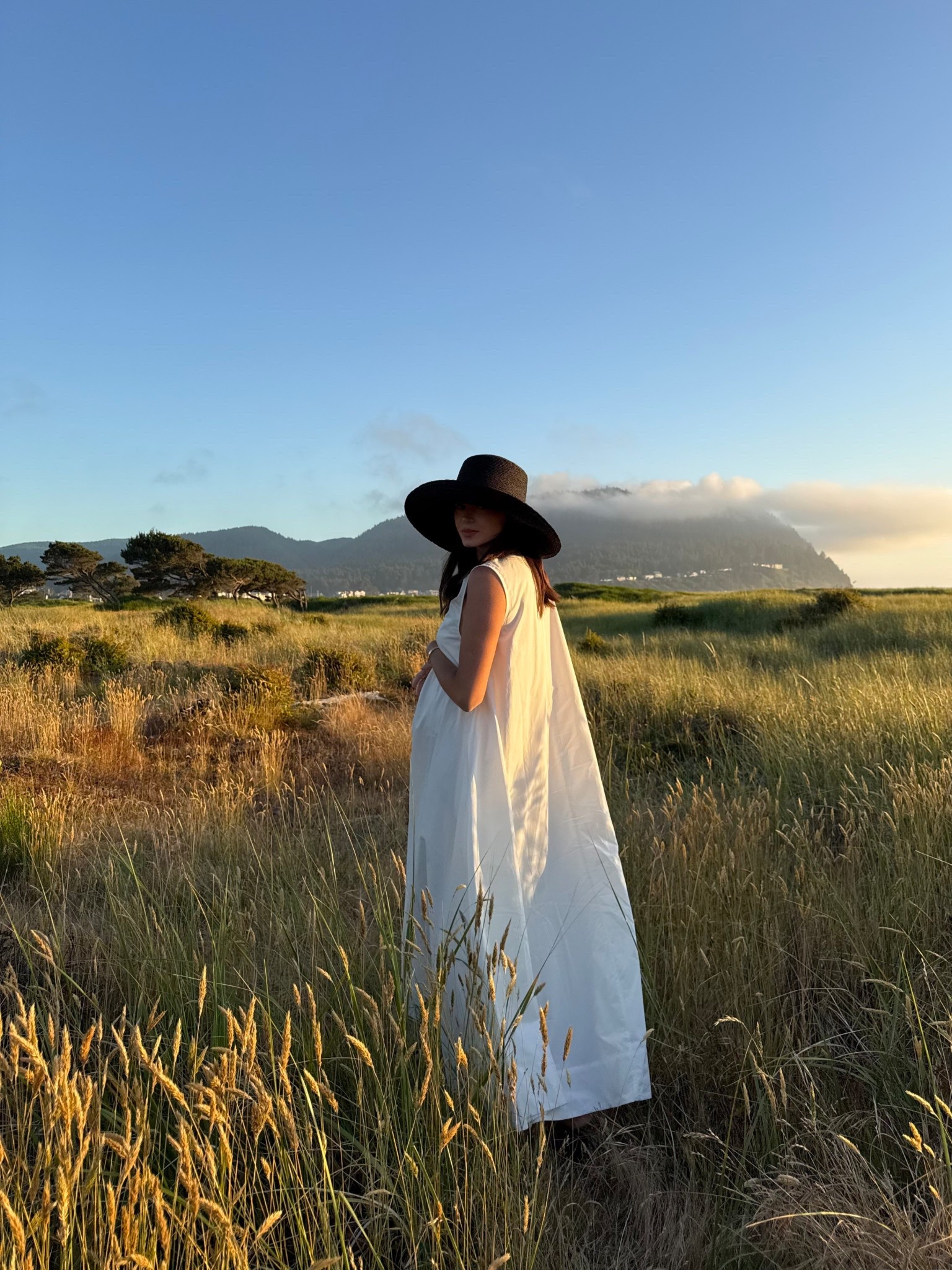 wearing size 4 🤍

#LTKTravel #LTKBump #LTKSaleAlert