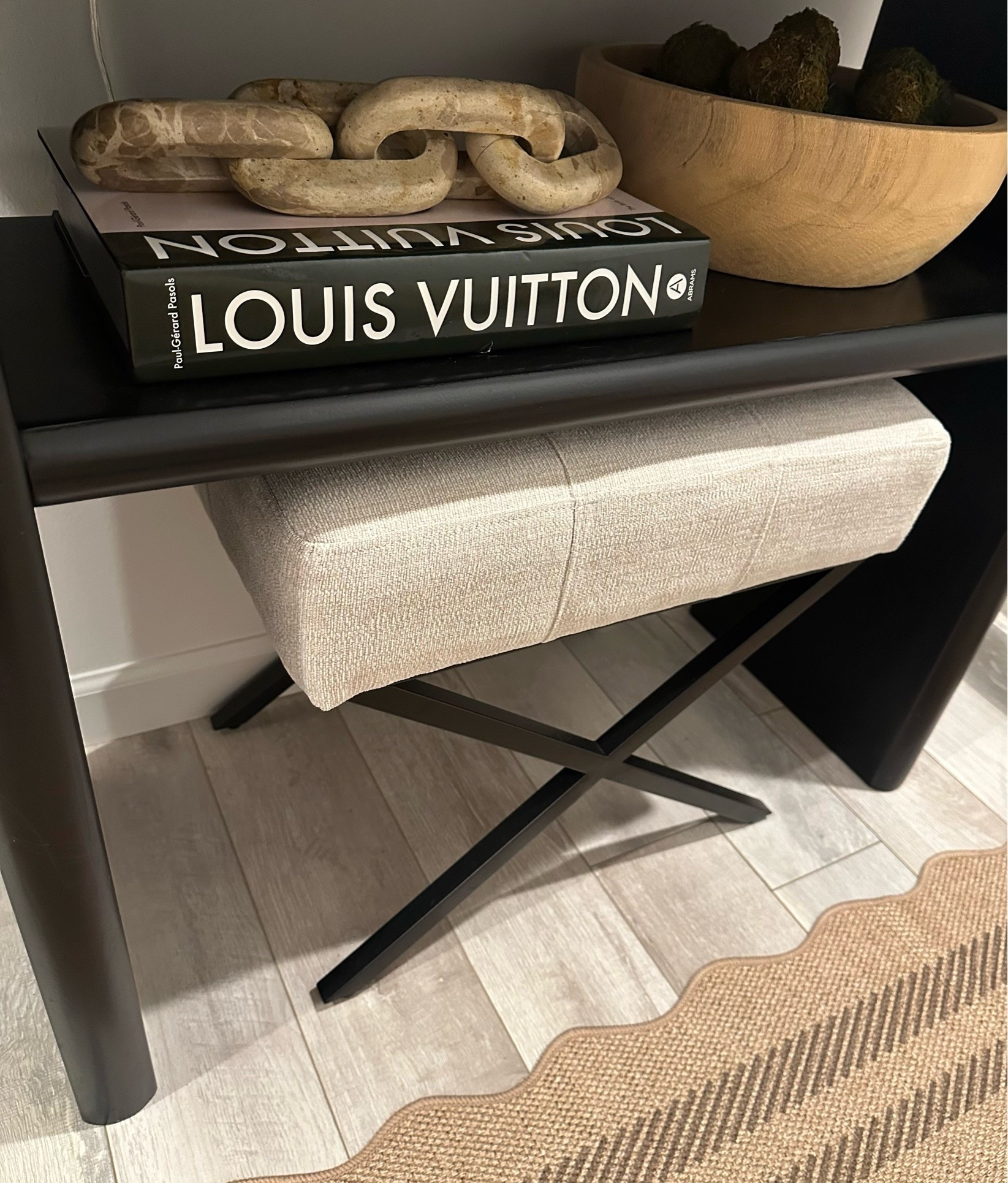 Console table decorating!
Bowl- old target
Moss balls- Amazon
Chain link- old tj maxx
Ottoman- old Kohl’s 
Book- linked
Rug- Amazon https://amzn.to/3TktaOA

#LTKOver40 #LTKHome #LTKSaleAlert