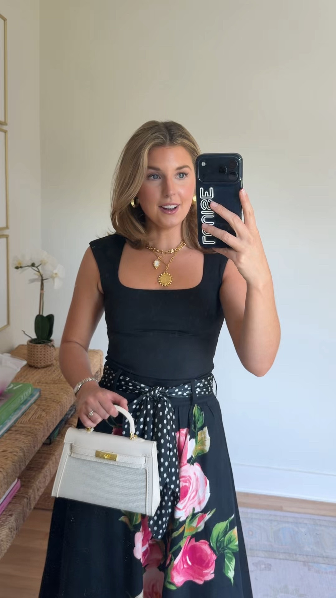 Summer outfit idea! XS in top and 2 in skirt