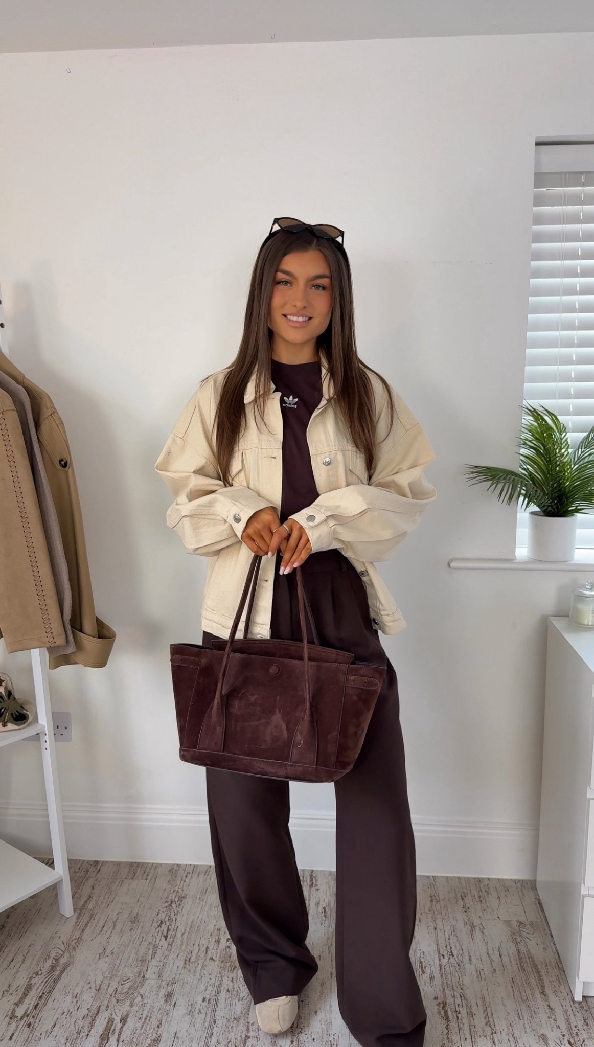 🤎 spring butter yellow balloon sleeve denim jacket brown Sloane Abercrombie trousers tailored oversized adidas burgundy tee t-shirt sneakers trainers suede shoulder handbag 

#LTKSeasonal #LTKspringtrends #LTKootd