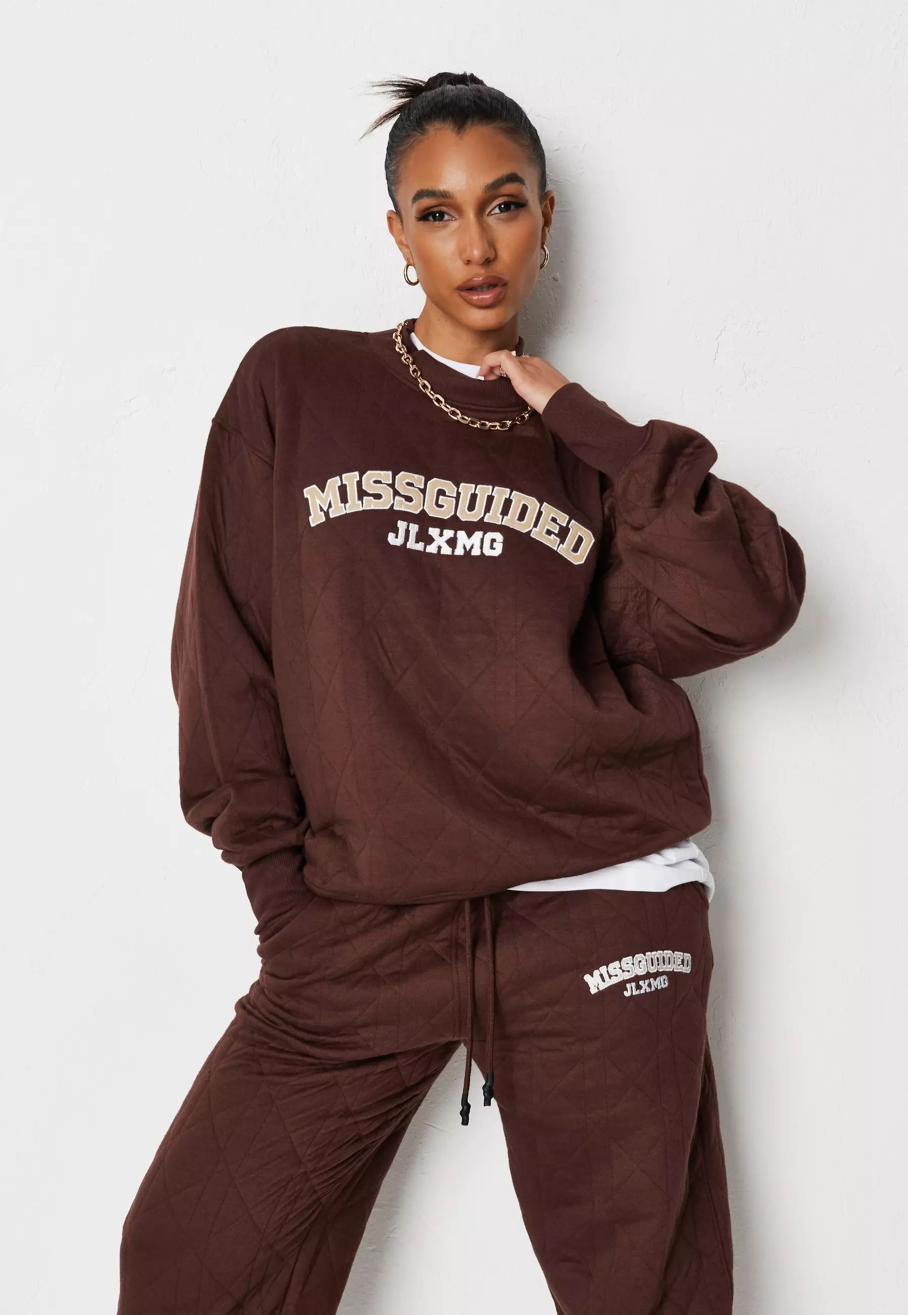 Jordan Lipscombe x Missguided Chocolate Quilted Applique Oversized Sweatshirt | Missguided (US & CA)