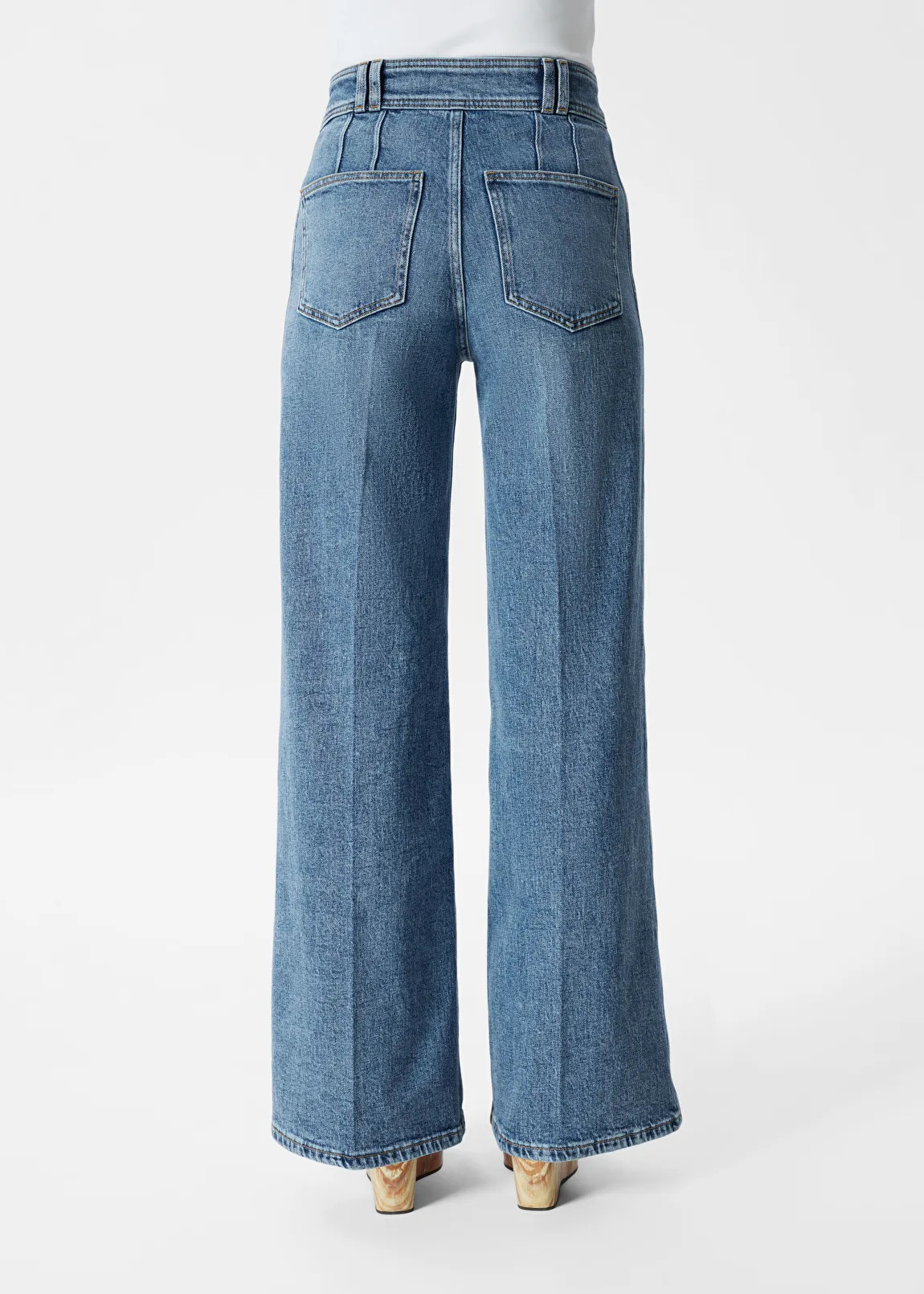 Ausgestellte Jeans mit Bügelfalten | & Other Stories EU