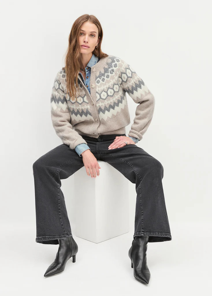 THE SNOWED IN CARDIGAN | Favorite Daughter