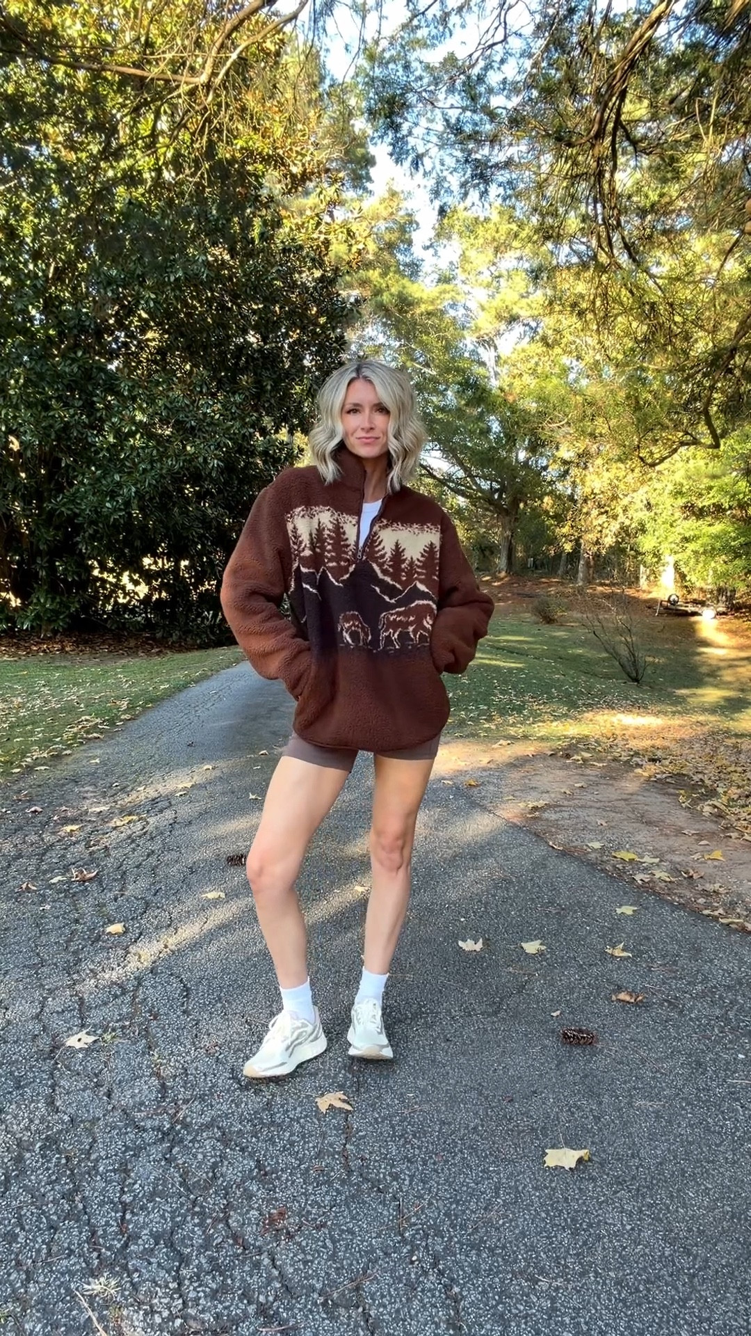 A cute little fall ‘fit 🍂
These old navy pullovers have become my favorite!!!
5’8 wearing a large in the fleece



#LTKSaleAlert #LTKFindsUnder50 #LTKActive