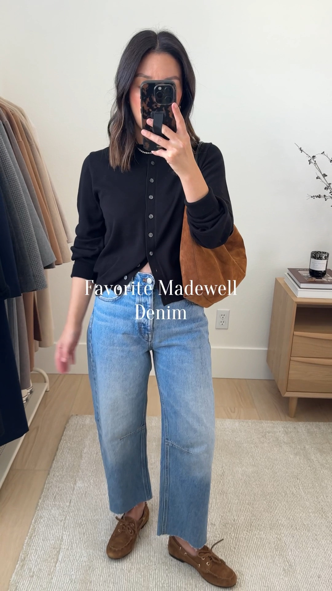  3 of my current @madewell jeans.

The Darted Barrel-Leg Jean size 24, cut hems
Perfect Vintage Wide Leg in Airy Denim size 25, run small. Cut hems
The Pieced Barrel-Leg Full-Length Jean size 25, runs tts, cut hems

#madewell #madewellpartner #ad

#LTKPetite
