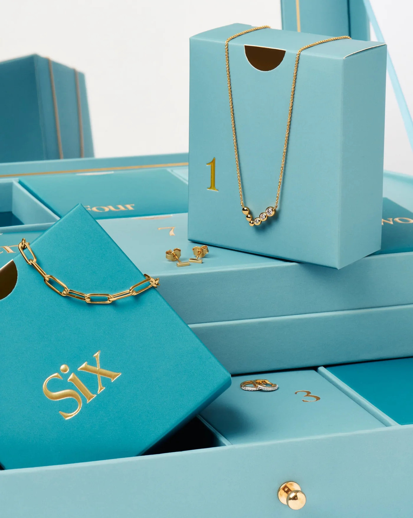 Gold Jewelry Advent Calendar 2024 | Gold Advent Calendar | Missoma US