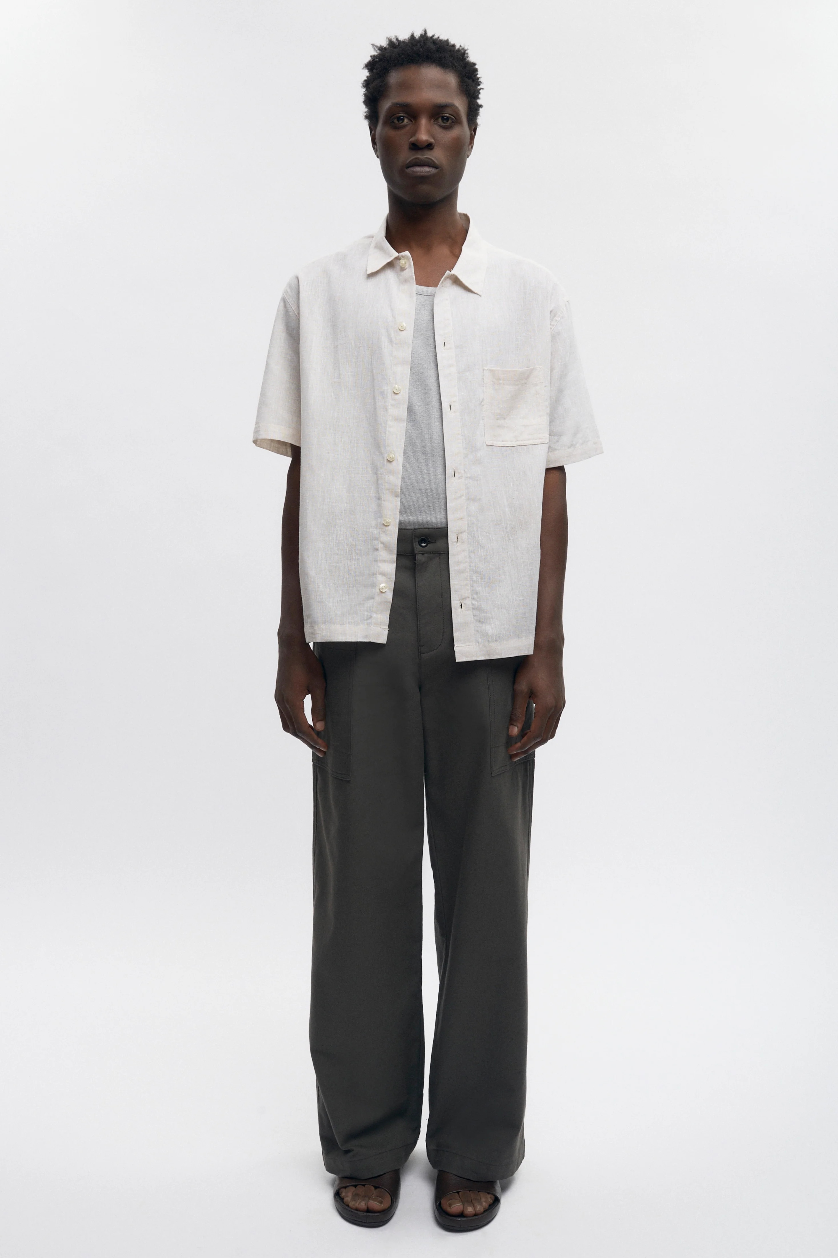 Men's Featherweight Short Sleeve Shirt | Kotn