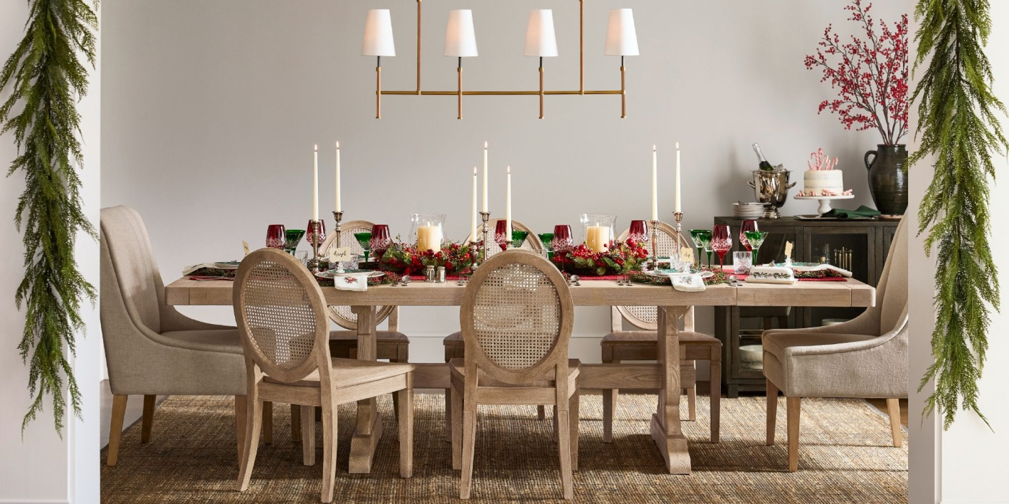 Lyon Extending Dining Table (76&rdquo;&ndash;112&rdquo;) | Pottery Barn (US)