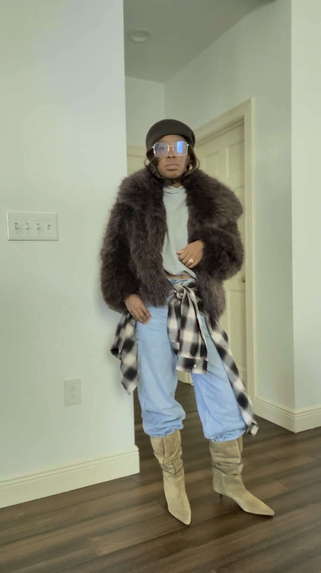 What packing for Switzerland, for a cold outfit slouchy boots, pill box hat