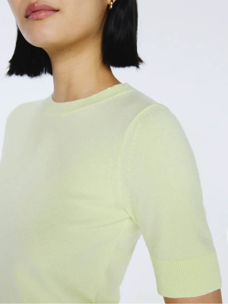 Free Assembly Women's and Women's Plus Cozy Yarn Shrunken Sweater Tee with Short Sleeves, Solid &... | Walmart (US)