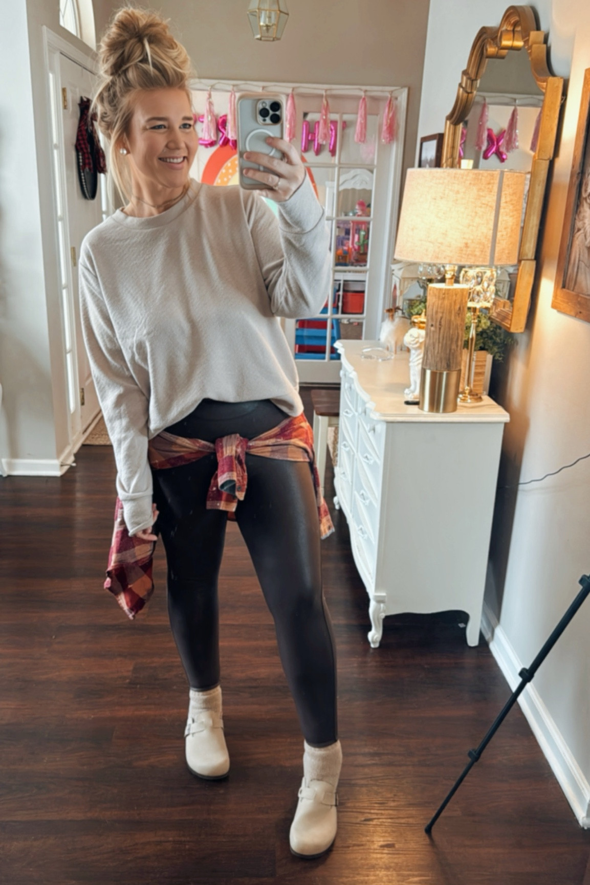 Casual, comfy, affordable, deal, flannel, leggings, Birkenstocks, neutral, fall, winter, comfy cute, lounge, oversized sweatshirt, oversized shirt, oversized, mid size, plus, plus size, leggings 

#LTKplussize #LTKsalealert #LTKmidsize