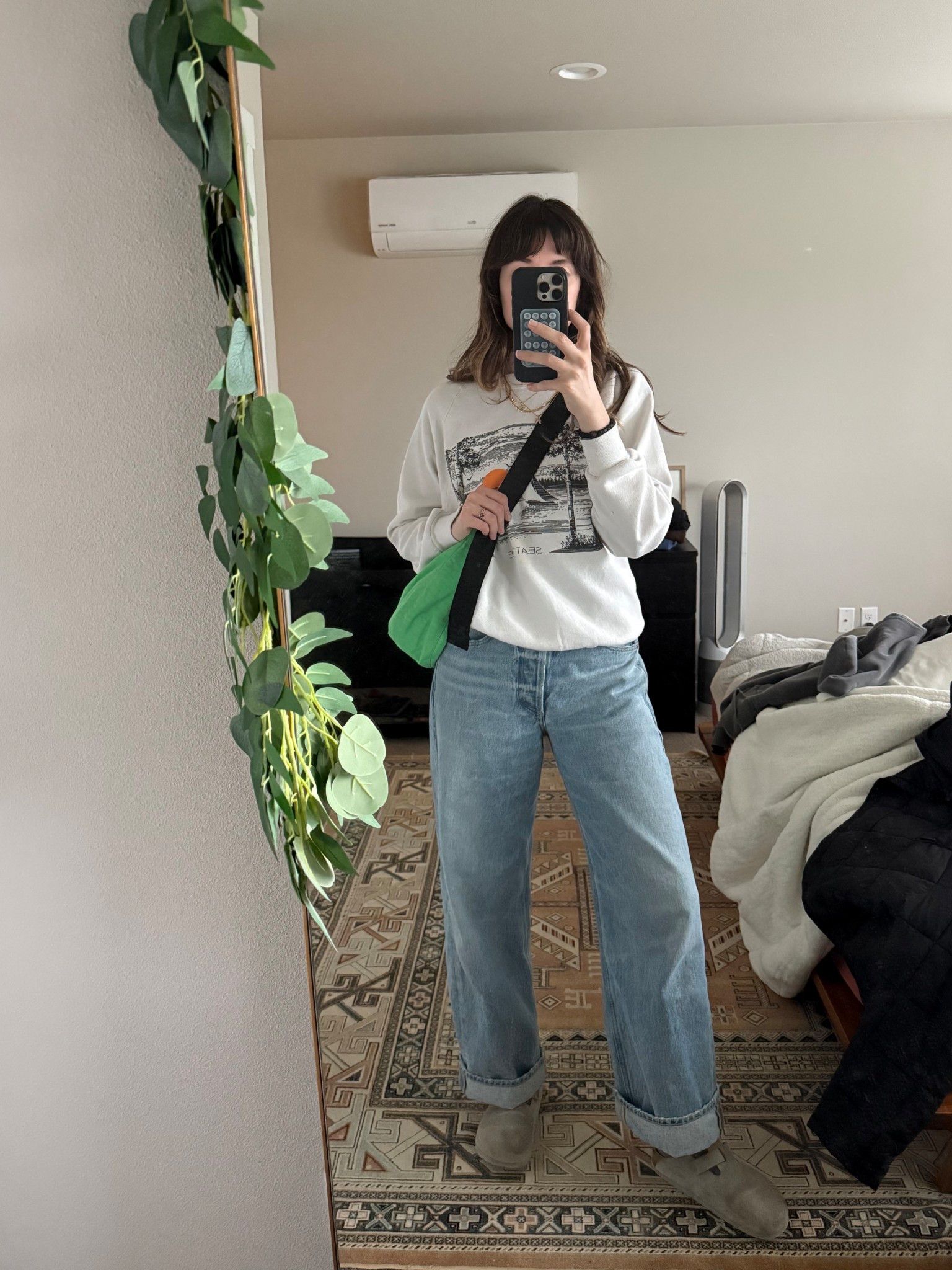 3.14 wfh outfit of the daaaaay! Last day that these jeans are 20% off from Shopbop! Crewneck is vintage & thrifted  

#LTKItBag #LTKSaleAlert #LTKWorkwear